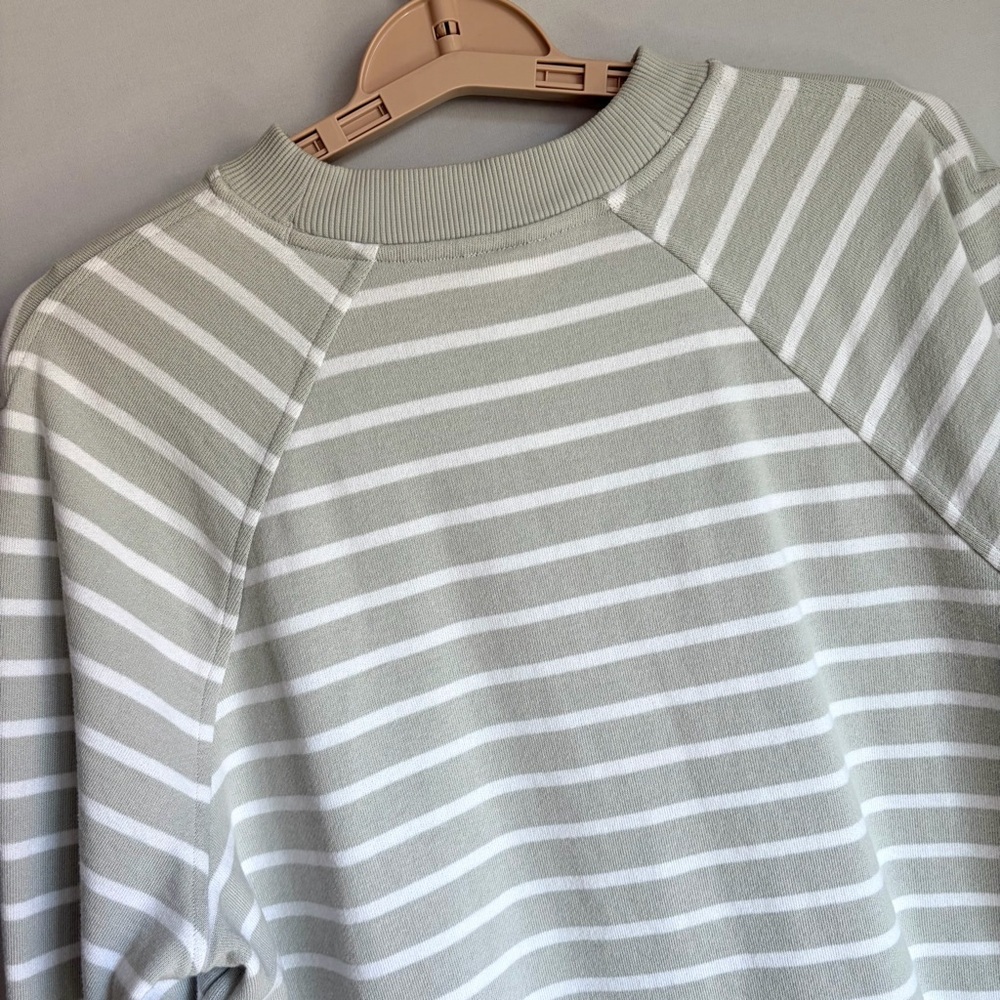 Lululemon Cotton French Terry Crew Sweatshirt Sz XL Stripe Vapor White EUC - Picture 12 of 14
